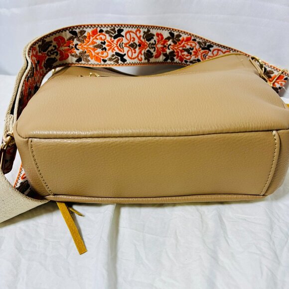 **NWT** Tan Fringe Crossbody Boho‎ Guitar Strap - Picture 6 of 6